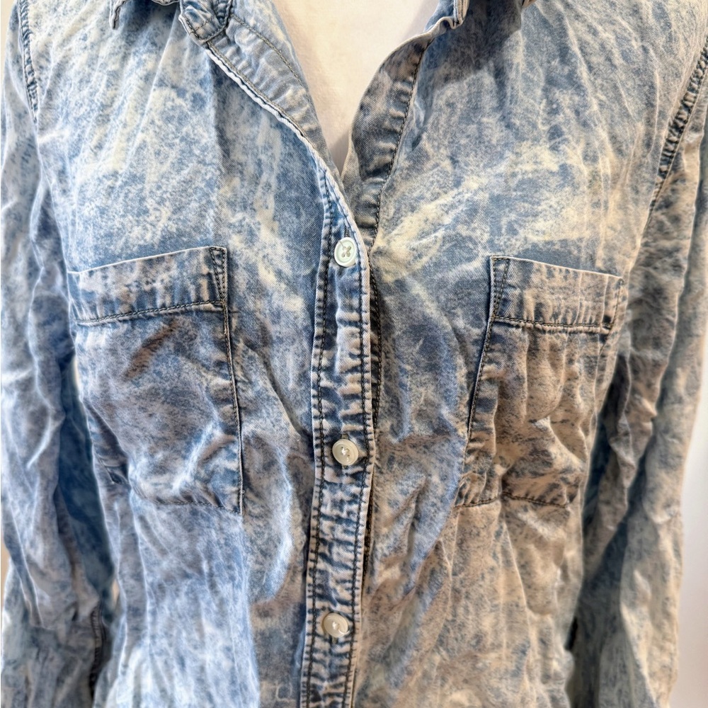 Thread & Supply Acid Wash Denim Button Up Shirt Size Large - Picture 5 of 11